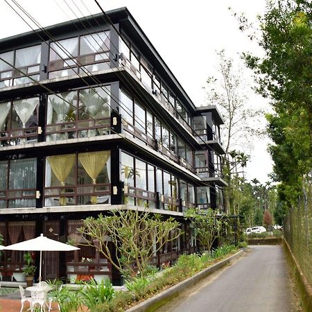 Full House Bed And Breakfast Nantou Esterno foto